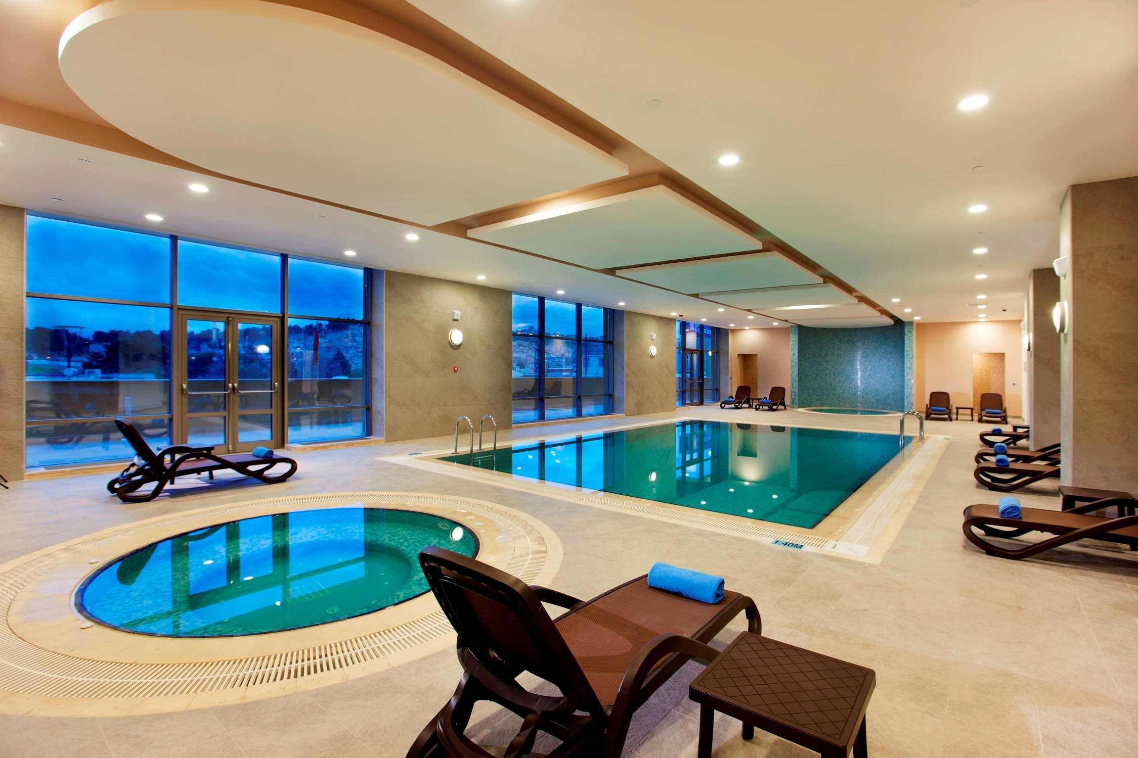 Hilton Garden Inn שנליאורפה מתקנים תמונה