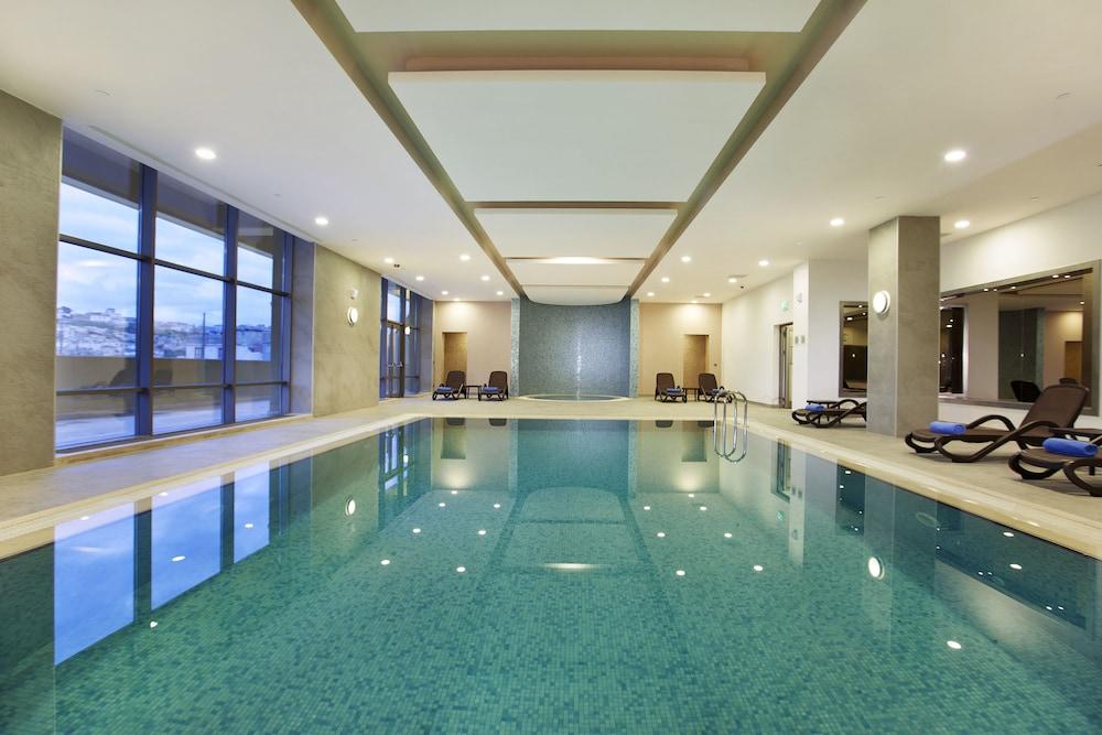 Hilton Garden Inn שנליאורפה מראה חיצוני תמונה
