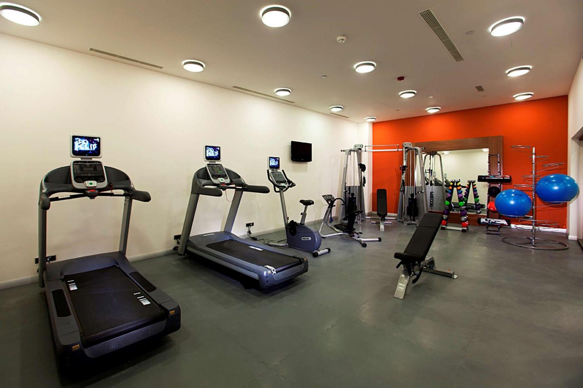 Hilton Garden Inn שנליאורפה מראה חיצוני תמונה