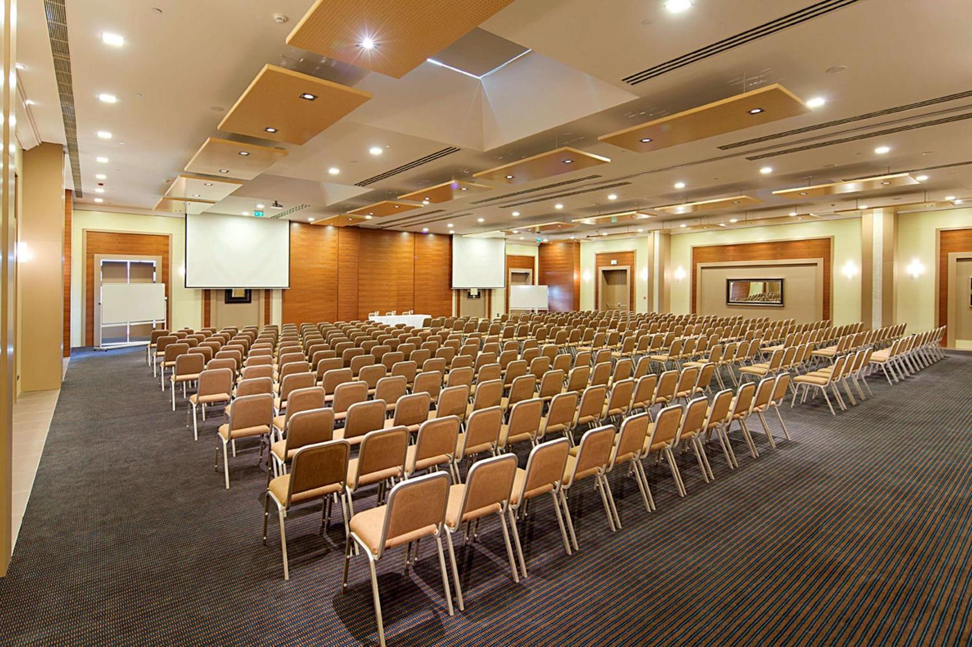 Hilton Garden Inn שנליאורפה מראה חיצוני תמונה