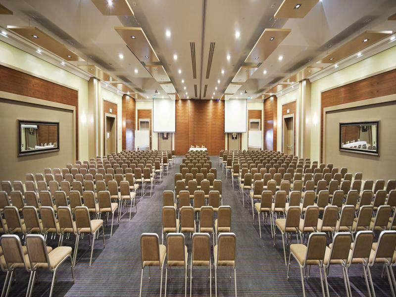 Hilton Garden Inn שנליאורפה מראה חיצוני תמונה